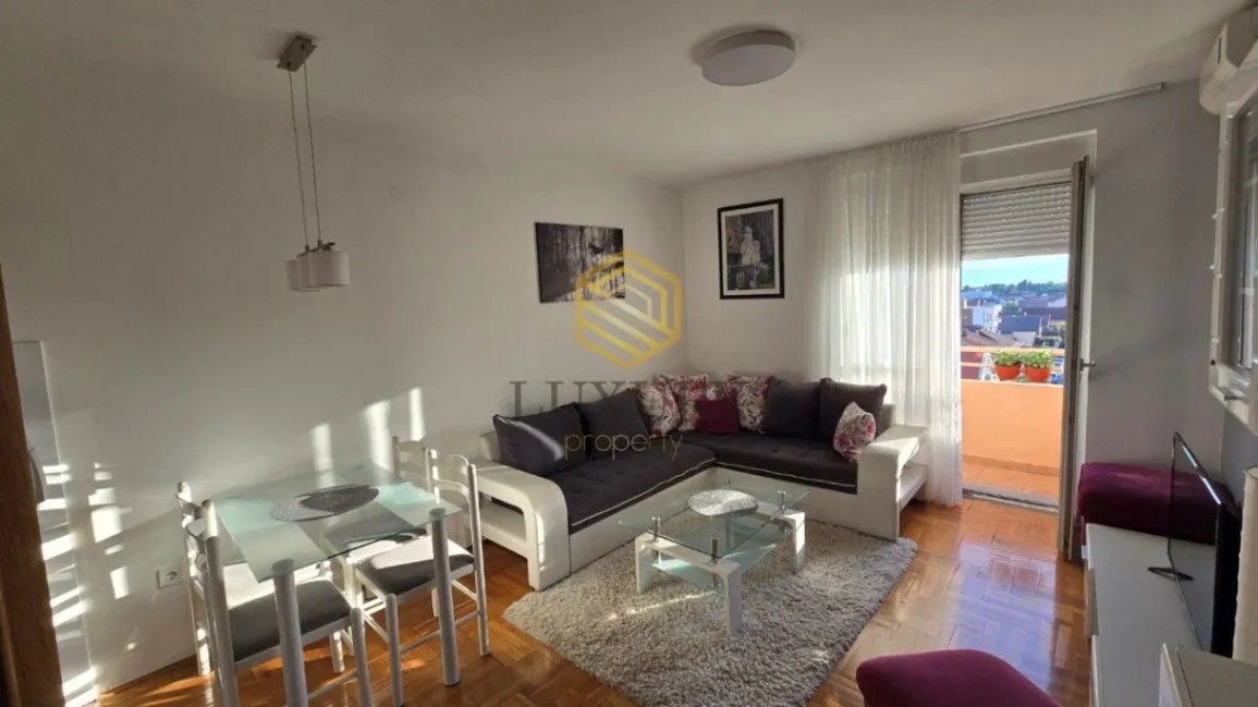 Rent, studio apartment, 30m², Stari Aerodrom, Podgorica