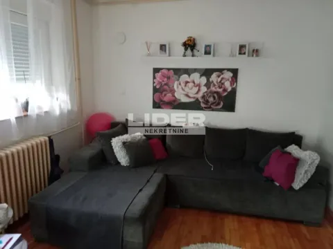 Sale, three bedroom apartment, 85m², Skojevsko Naselje, Beograd