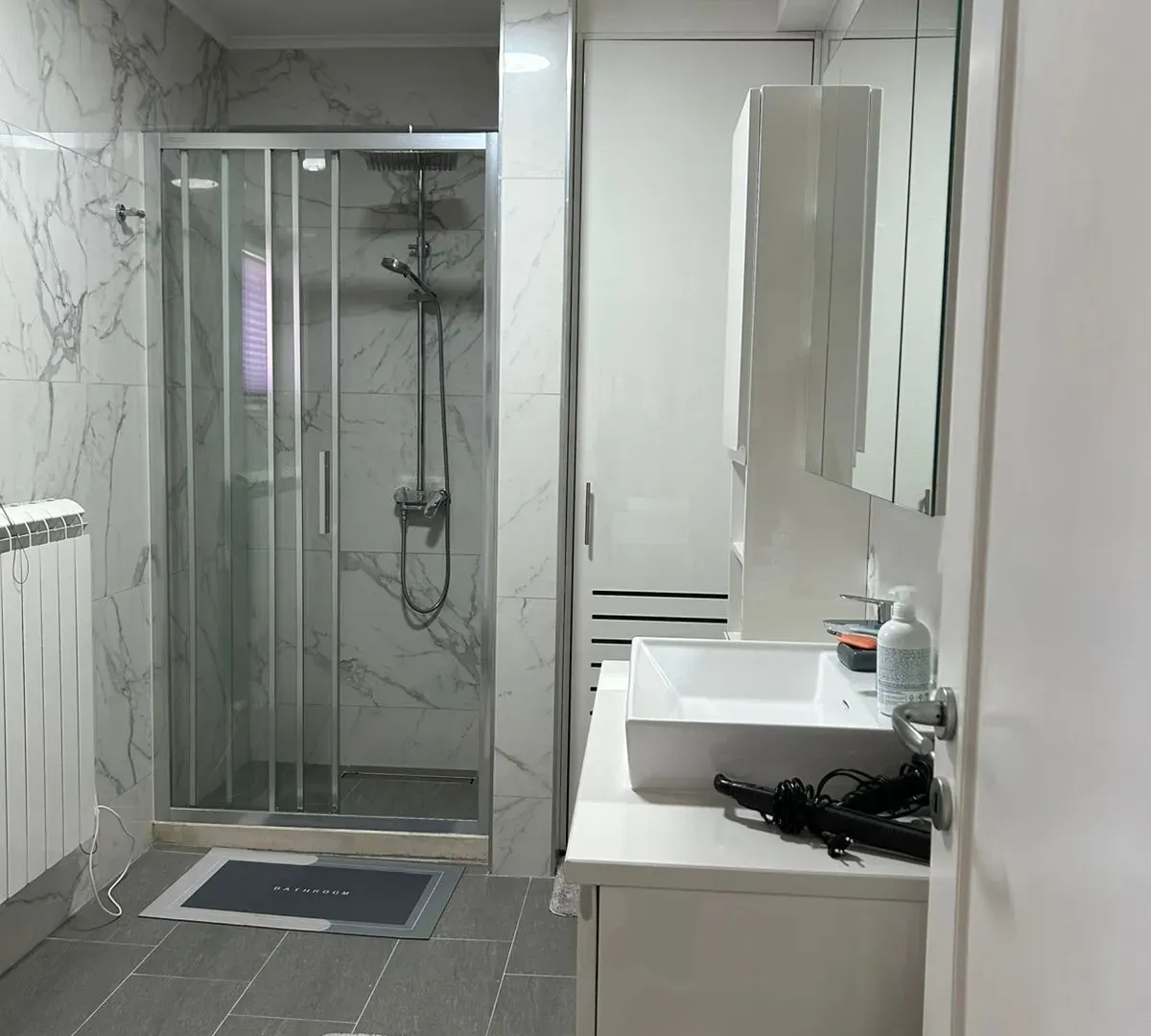 Rent, three bedroom apartment, 120m², Tivat, Crna Gora