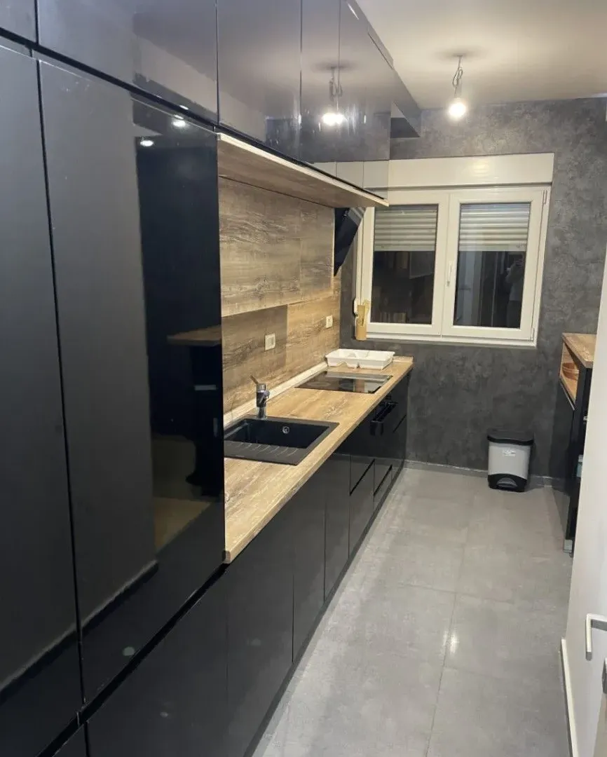 Izdavanje, trosoban stan, 100m², City Kvart, Podgorica