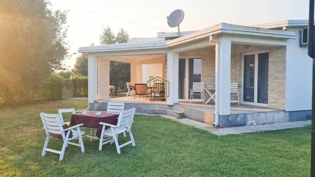 Rent, house, 200m², Spuž, Danilovgrad