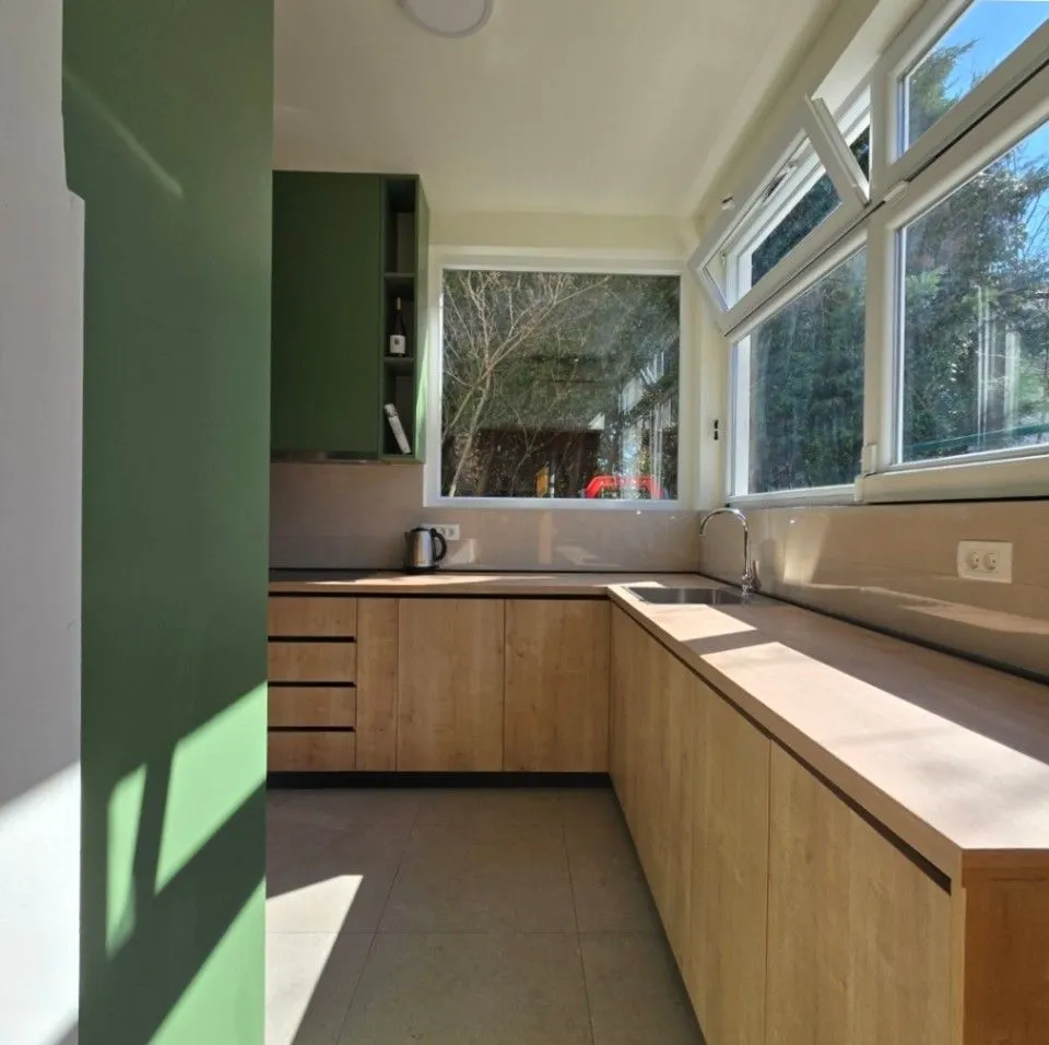 Izdavanje, dvosoban stan, 96m², Gorica C, Podgorica