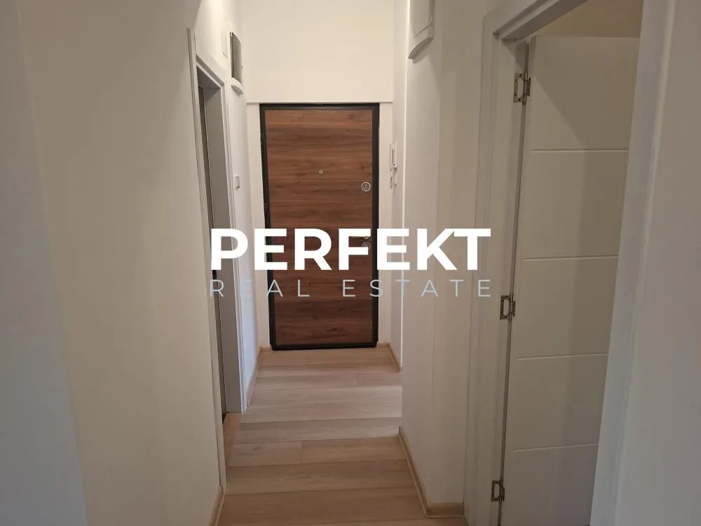 Prodaja, trosoban stan, 97m², Centar, Pančevo