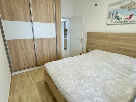 Prodaja, stan, 42m², Ulcinj, Crna Gora - image 5