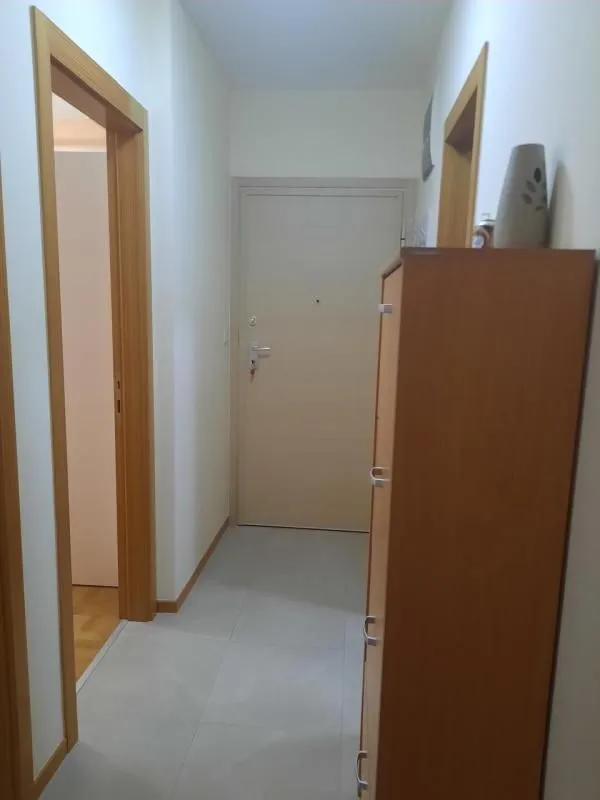 Rent, one bedroom apartment, 52m², Bar, Crna Gora