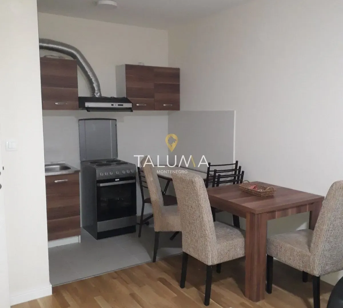Prodaja, jednosoban stan, 43m², Pobrežje, Podgorica