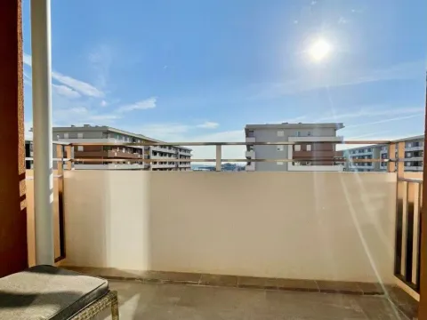 Izdavanje, jednosoban stan, 50m², Central Point, Podgorica - image 6