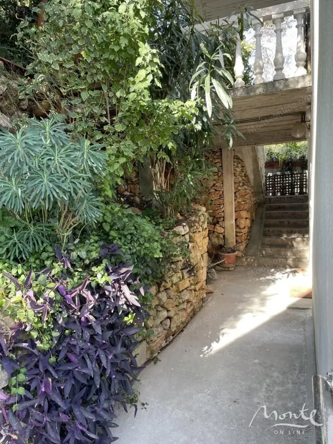 Sale, two bedroom apartment, 68m², Babin Do, Budva