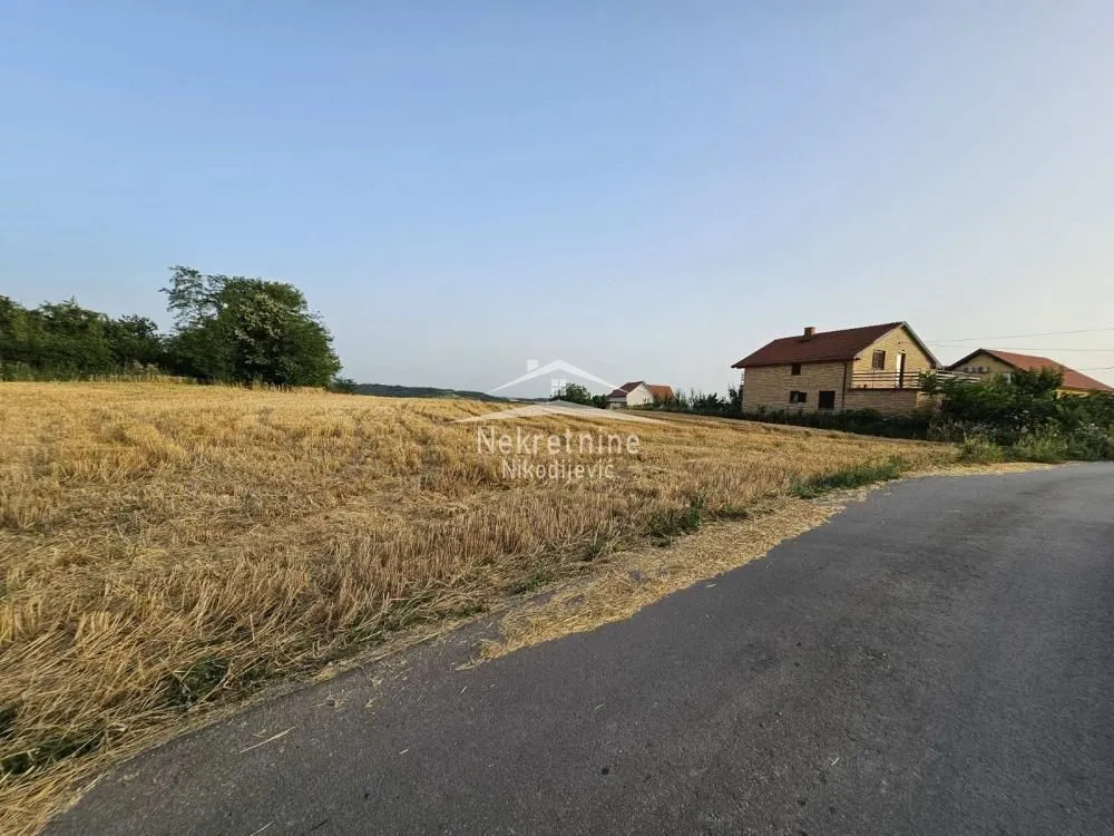 Prodaja, plac, 1600m², Čukarica, Beograd