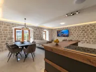 Rent, house, 150m², Orahovac, Kotor - image 4