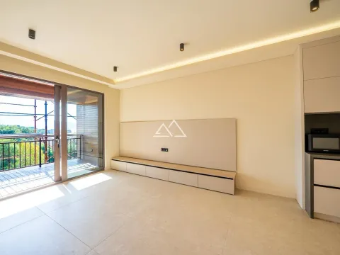 Prodaja, jednosoban stan, 45m², Centar, Tivat - image 2