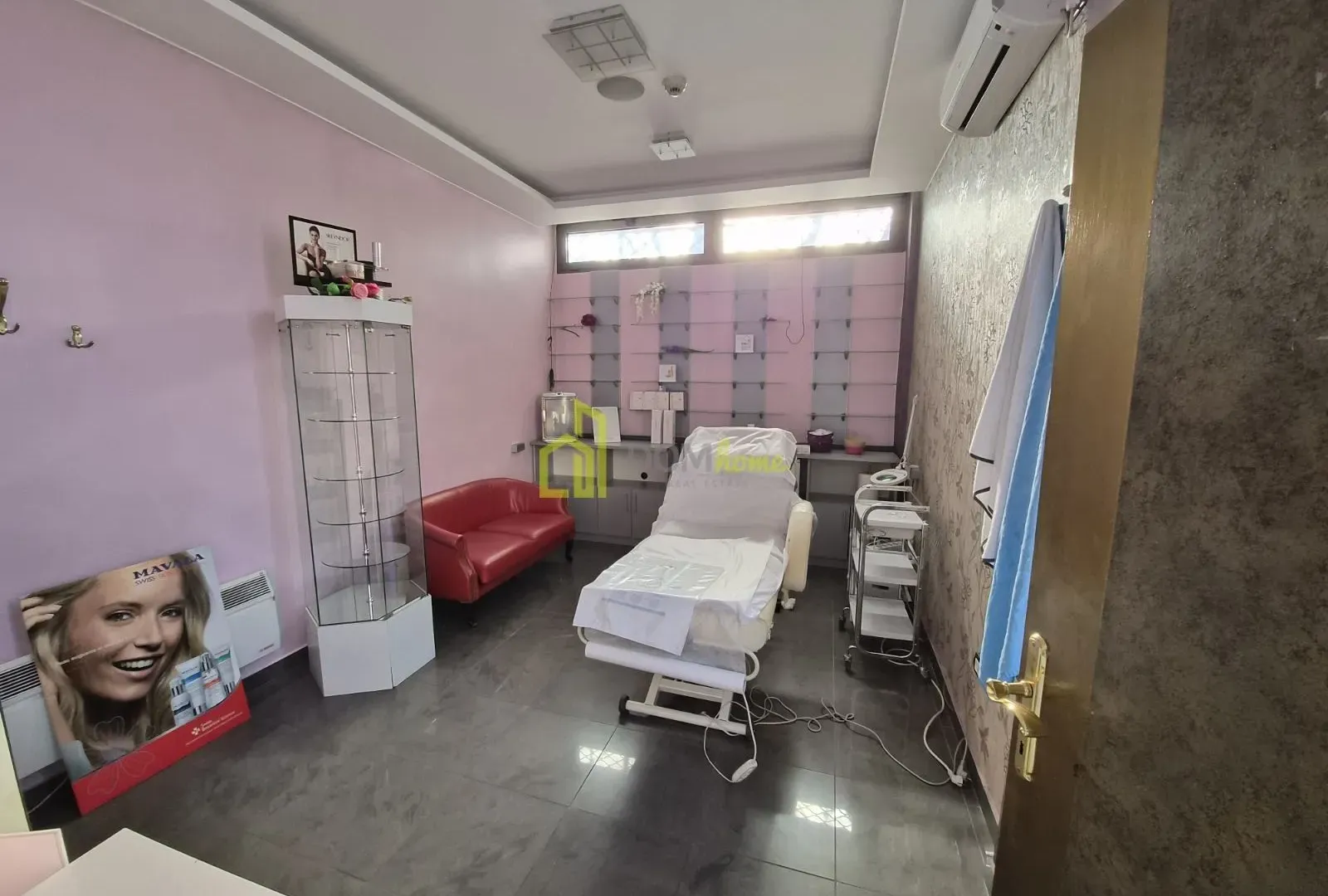 Sale, office space, 60m², Pejton, Podgorica