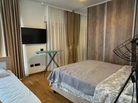 Izdavanje, dvosoban stan, 120m², City Kvart, Podgorica - image 8