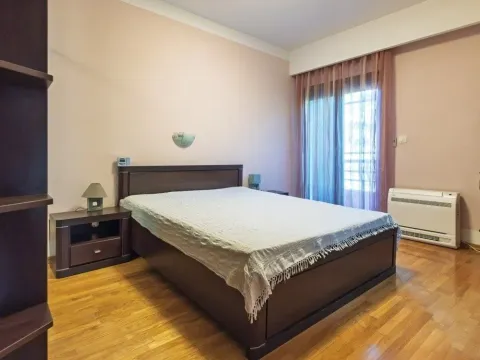 Sale, three bedroom apartment, 137m², Podgorica, Crna Gora - image 11