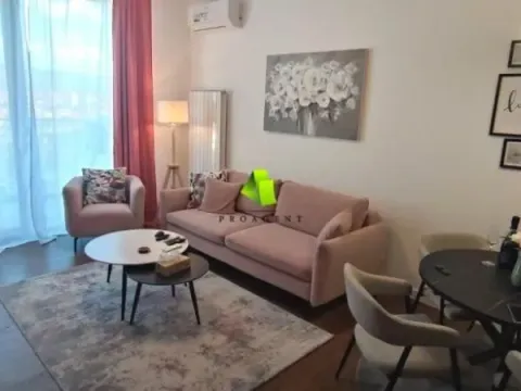 Izdavanje, jednosoban stan, 55m², Medijana, Niš