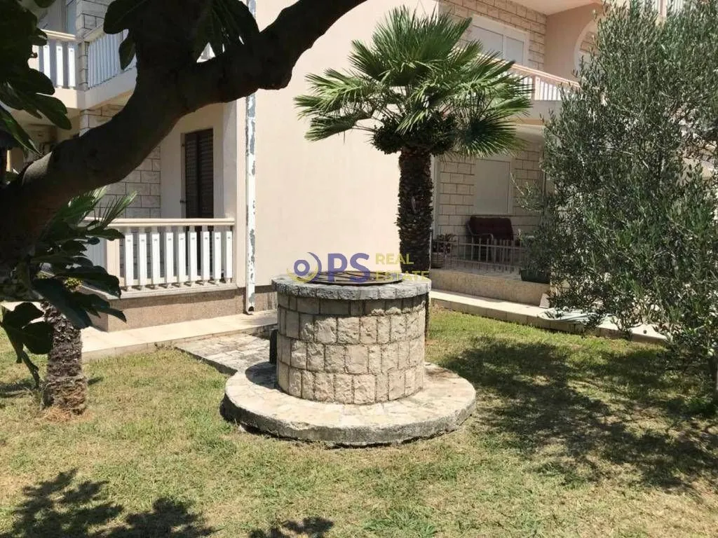 Rent, house, 95m², Bar, Crna Gora