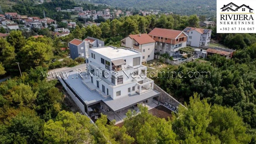 Prodaja, dvosoban stan, 111m², Mrčevac, Tivat