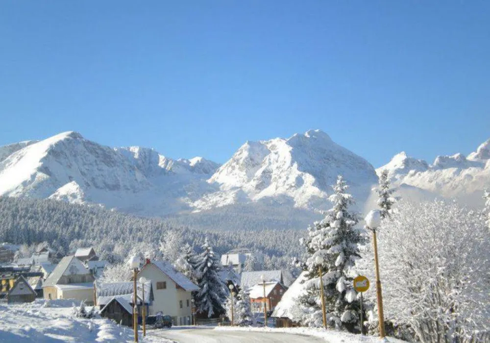 Prodaja, kuća, 192m², Žabljak, Crna Gora