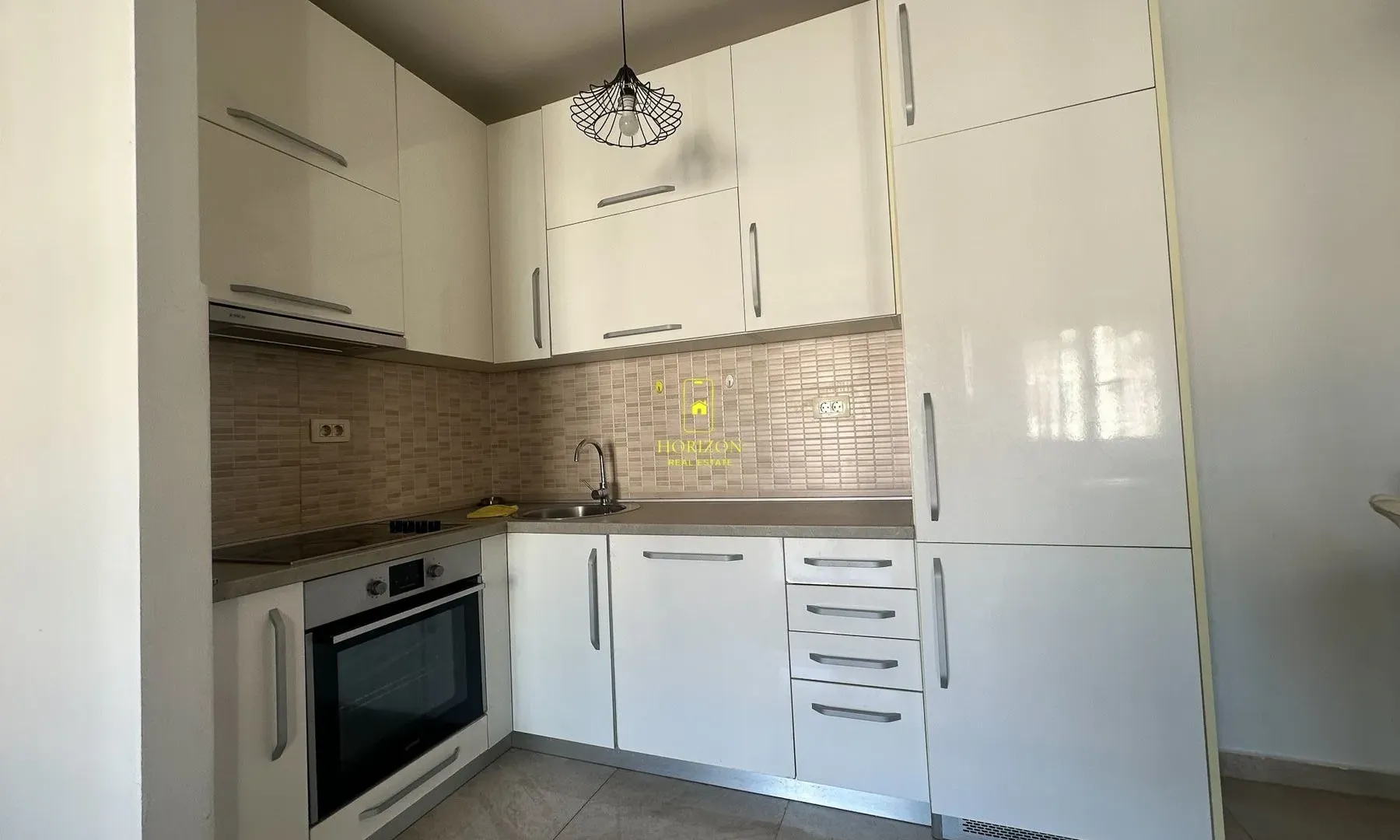 Prodaja, dvosoban stan, 65m², Ljubović, Podgorica