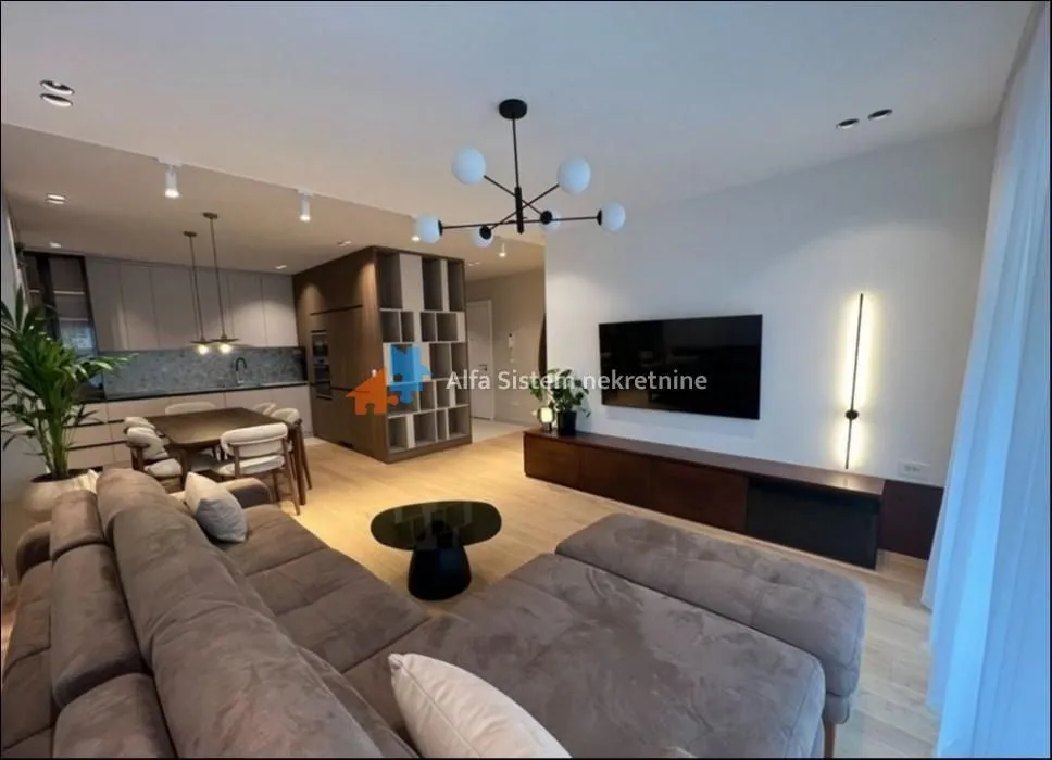 Rent, four bedroom apartment, 112m², Stari Grad, Beograd