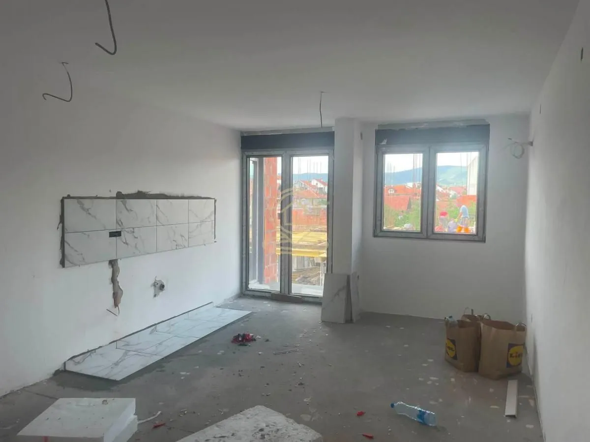 Prodaja, dvosoban stan, 65m², Pantelej, Niš