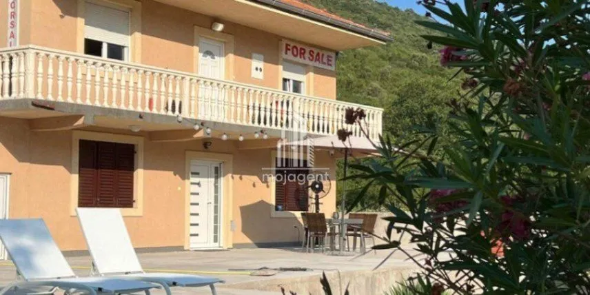 Prodaja, kuća, 200m², Lastva Grbaljska, Kotor