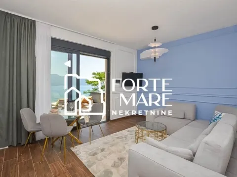 Sale, two bedroom apartment, 57m², Njivice, Herceg Novi