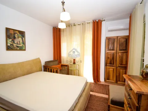 Izdavanje, dvosoban stan, 77m², Tuški Put, Podgorica - image 8