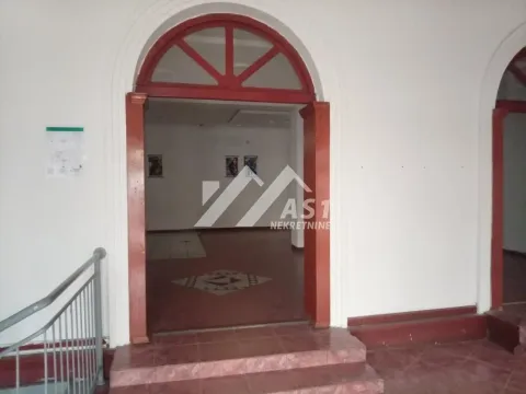 Rent, office space, 300m², Novi Sad Sve Podlokacije, Novi Sad - image 3