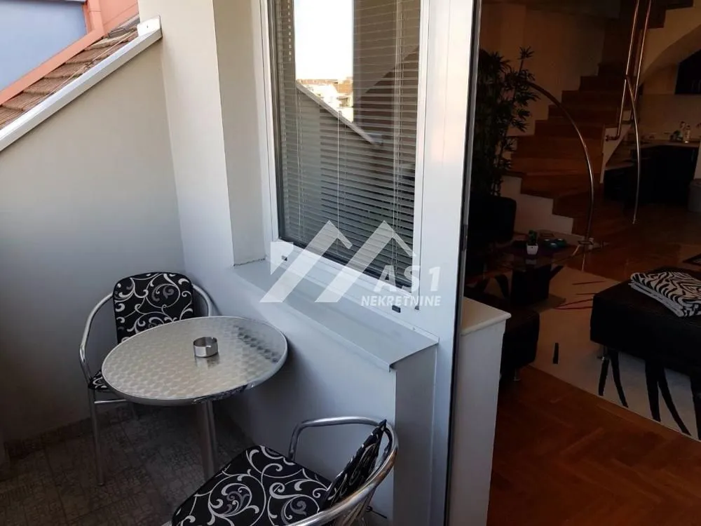 Izdavanje, dvosoban stan, 52m², Centar, Novi Sad