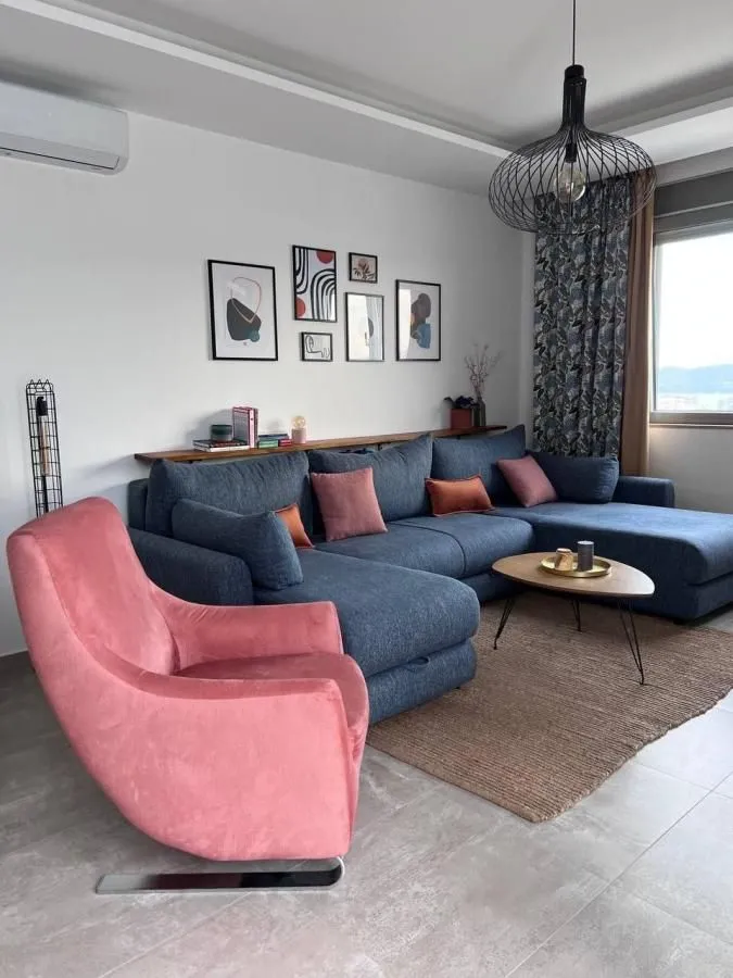 Rent, two bedroom apartment, 80m², Tivat, Crna Gora