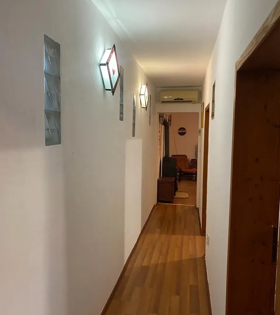 Rent, house, 106m², Pobrežje, Podgorica