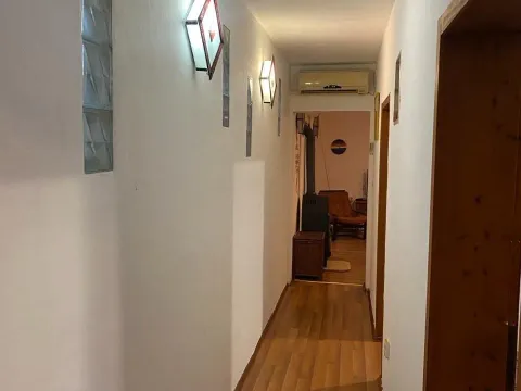 Rent, house, 106m², Pobrežje, Podgorica - image 9