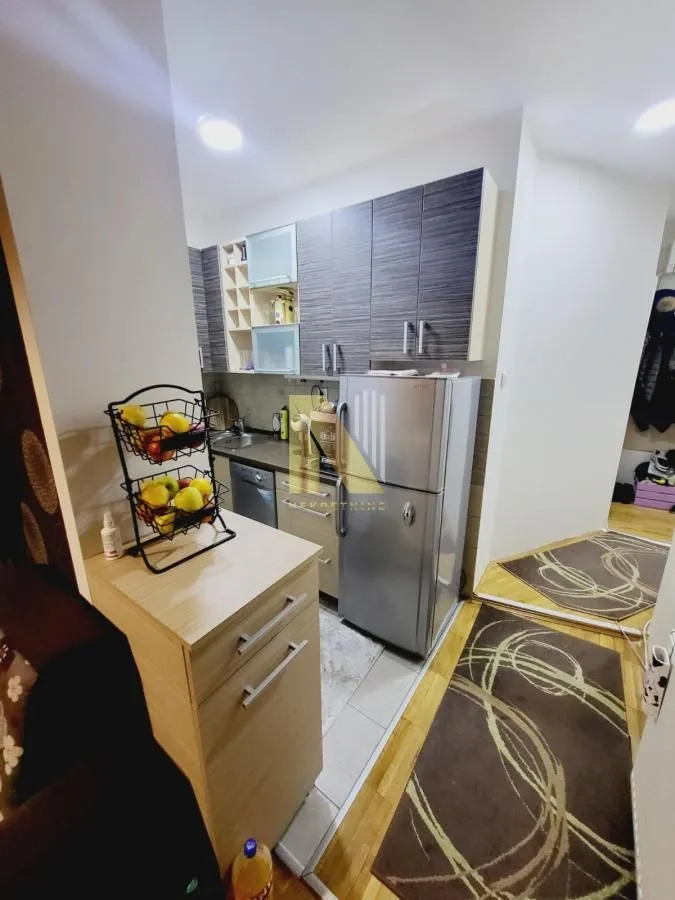 Prodaja, dvosoban stan, 40m², Stari grad, Novi Sad