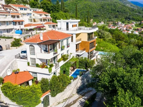 Prodaja, kuća, 240m², Centar, Tivat - image 20