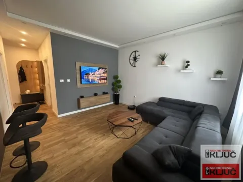 Prodaja, jednosoban stan, 42m², Petrovaradin, Novi Sad - image 2