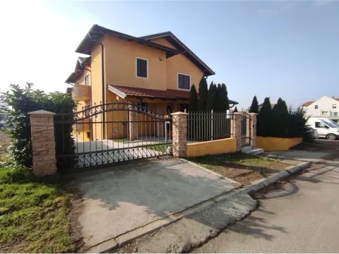 Prodaja, kuća, 309m², Niš, Srbija - image 24