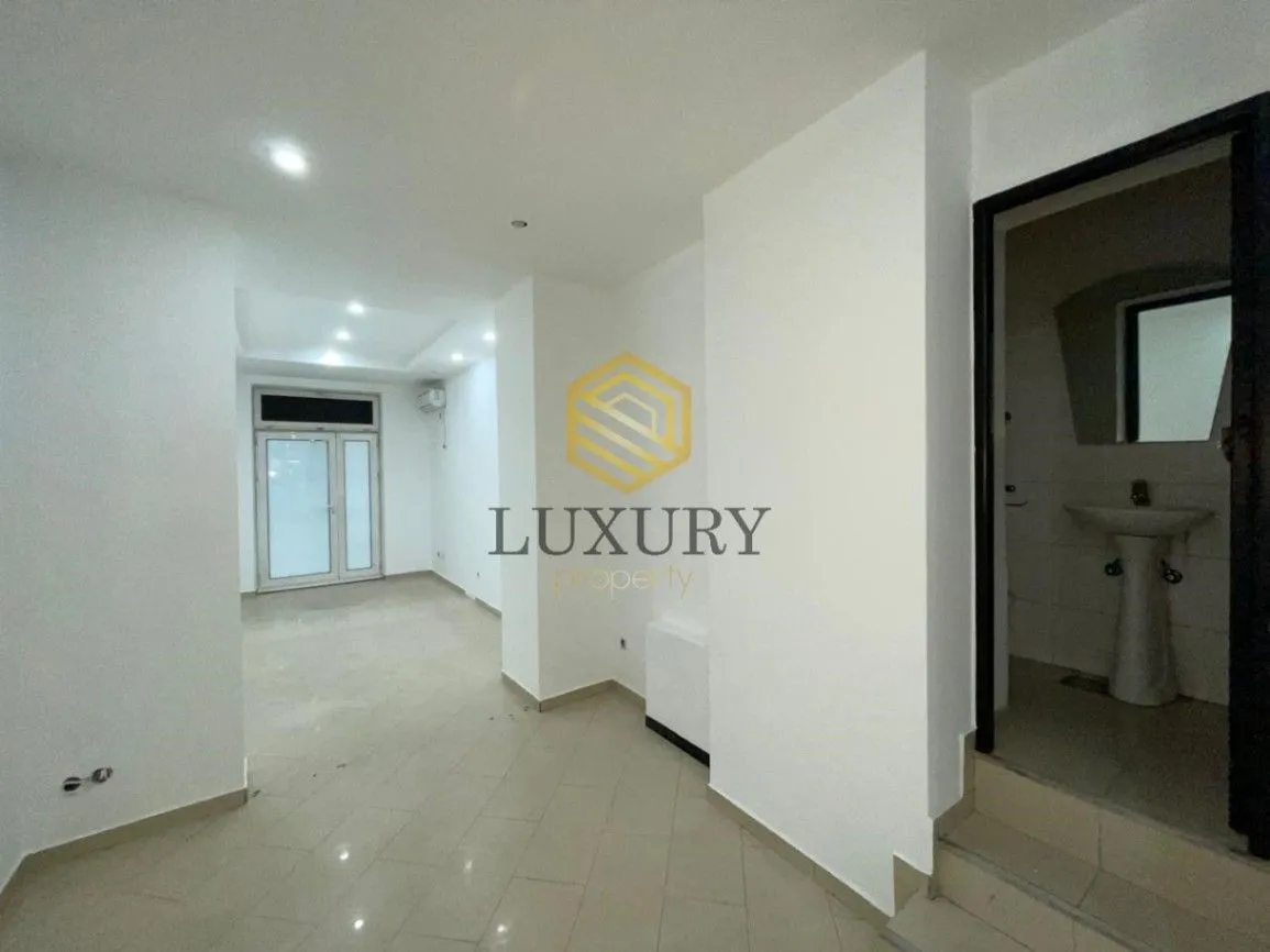Rent, office space, 80m², Stari Aerodrom, Podgorica
