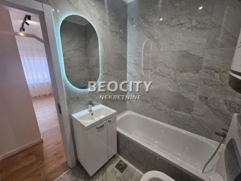 Prodaja, trosoban stan, 58m², Centar, Novi Sad - image 9