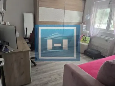 Prodaja, stan, 174m², Vranje, Srbija - image 17