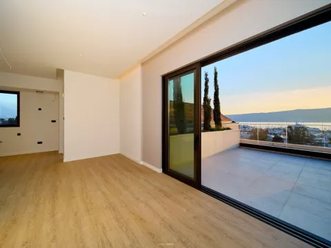 Prodaja, dvosoban stan, 81m², Porto Montenegro, Tivat - image 16