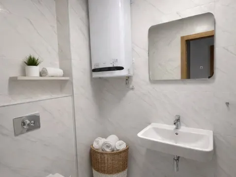 Prodaja, jednosoban stan, 48m², City Kvart, Podgorica - image 9