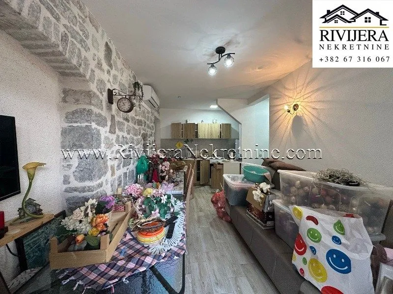 Prodaja, kuća, 220m², Stoliv, Kotor