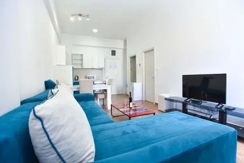 Rent, one bedroom apartment, 45m², Centar, Budva - image 2