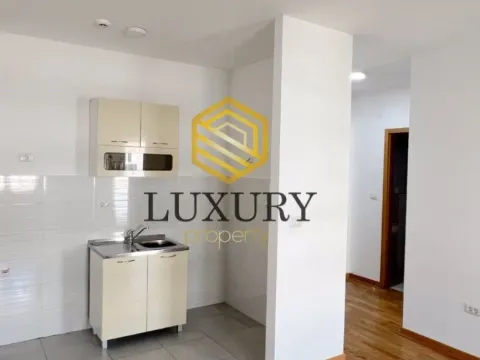 Rent, one bedroom apartment, 44m², City Kvart, Podgorica - image 9