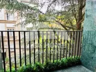 Izdavanje, trosoban stan, 97m², Vračar Centar, Vračar Sve Podlokacije - image 9