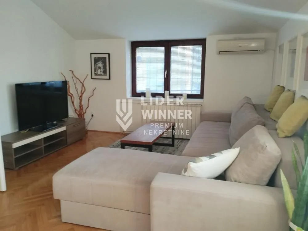 Rent, four bedroom apartment, 100m², Savski Venac, Beograd