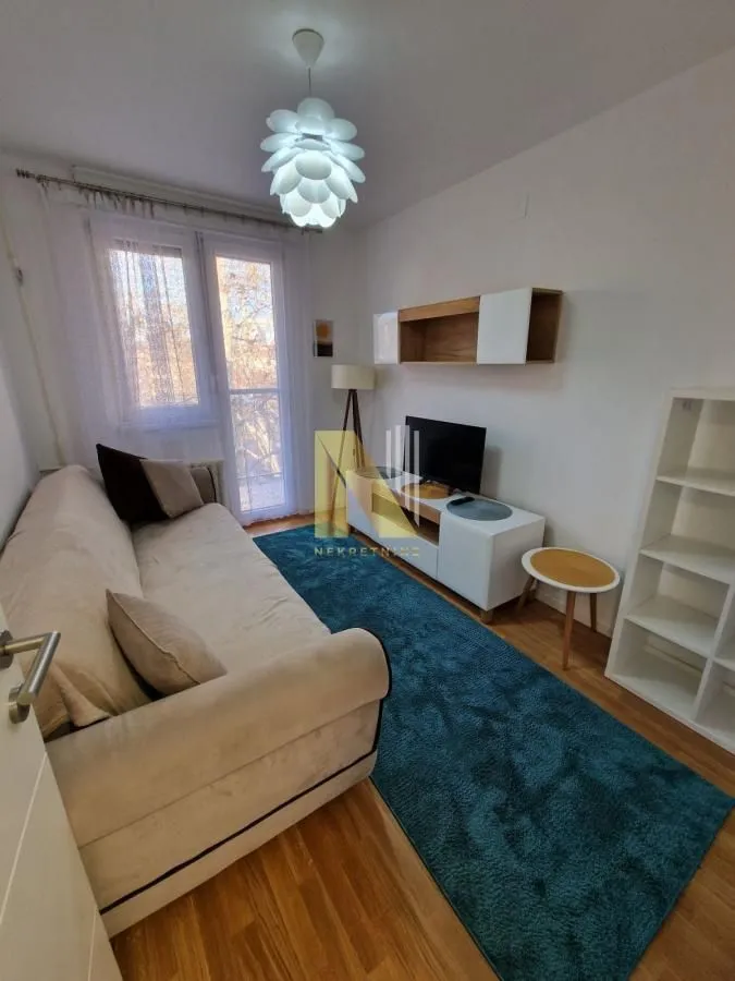Izdavanje, dvosoban stan, 47m², Grbavica, Novi Sad Sve Podlokacije