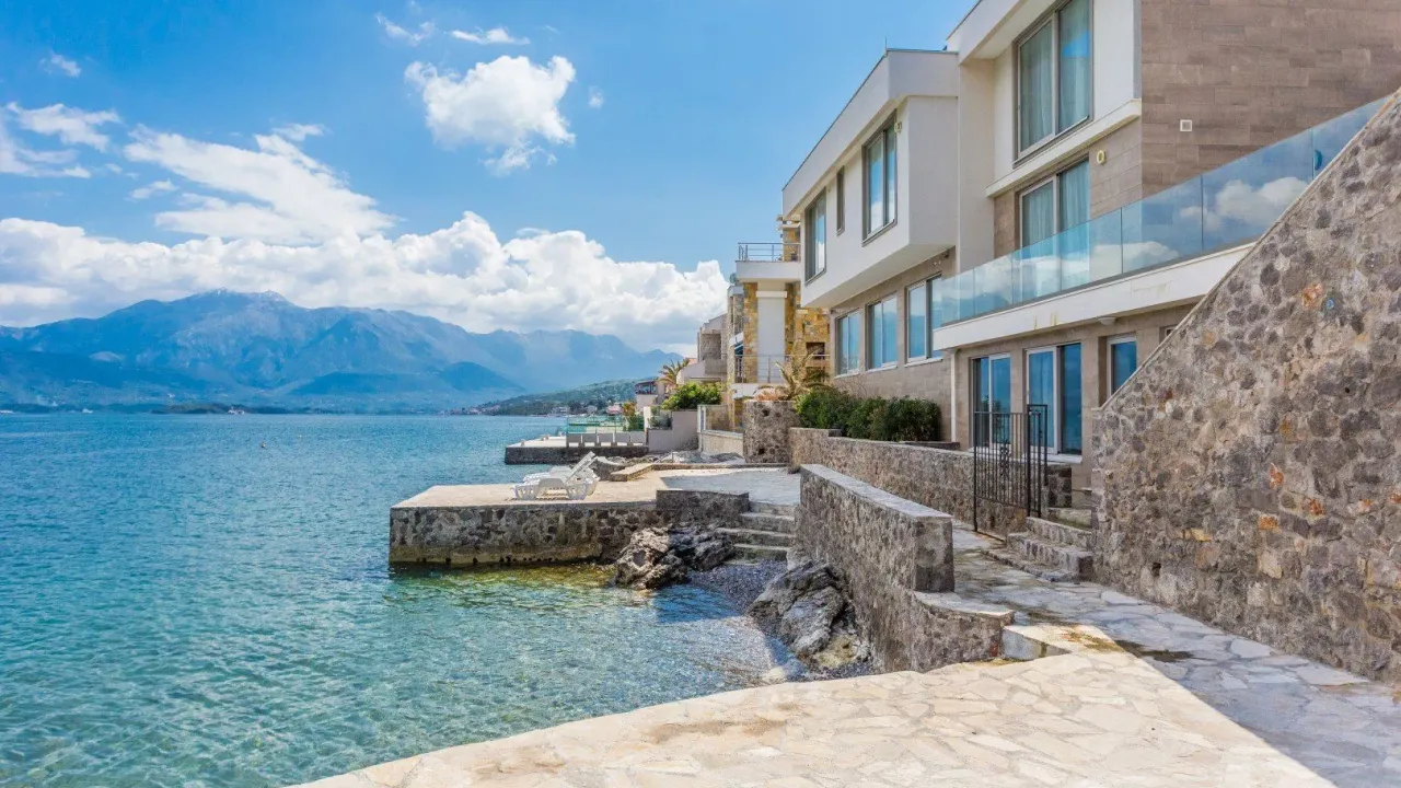Sale, house, 240m², Krašići, Tivat