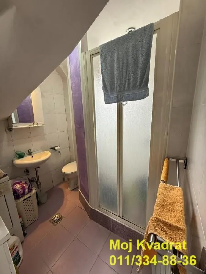 Prodaja, trosoban stan, 54m², Karaburma, Palilula Sve Podlokacije